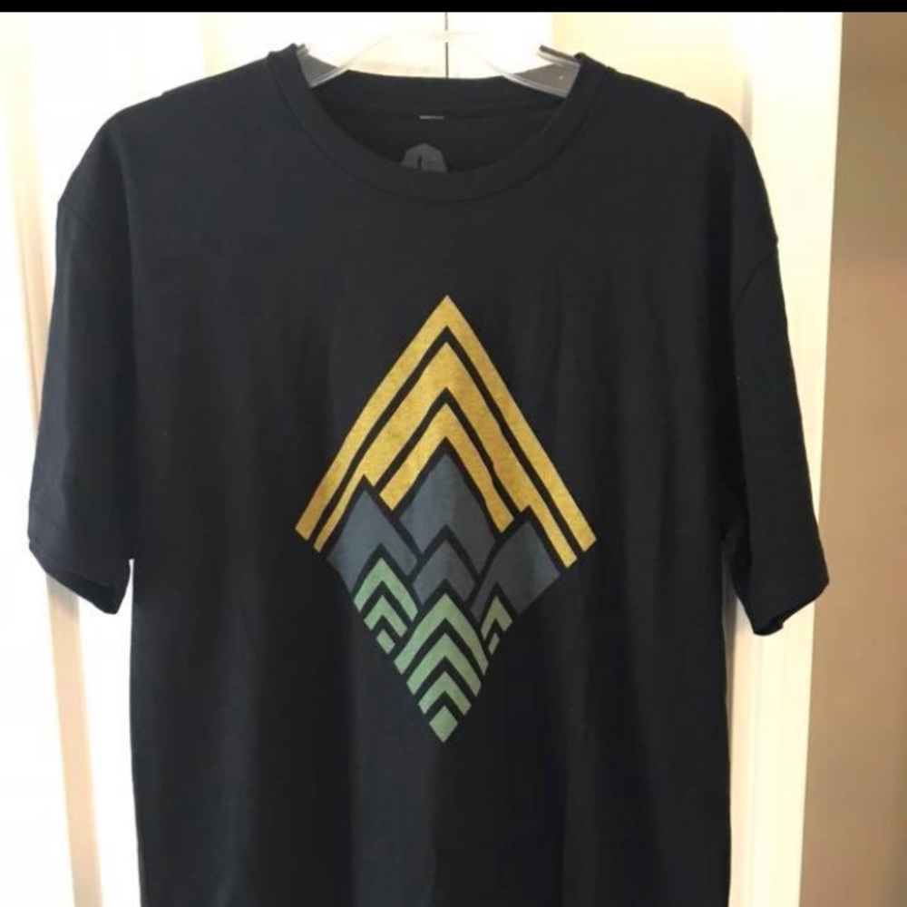 Never Worn Large Wohven Shirt
